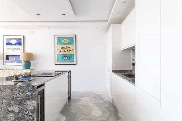 2 Zimmer Apartment zu verkaufen in La Quinta, Benahavís mit Pool - 439.000 € (Ref: 9880342)