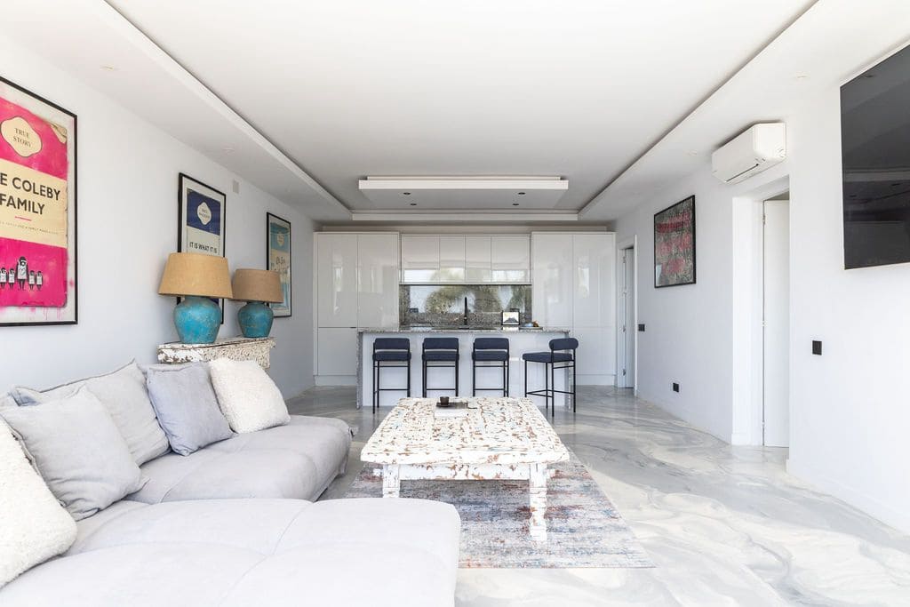 2 Zimmer Apartment zu verkaufen in Benahavis mit Pool - 439.000 € (Ref: 9880342)