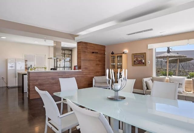 4 soverom Villa til salgs i Tarifa med svømmebasseng - € 4 350 000 (Ref: 9882191)