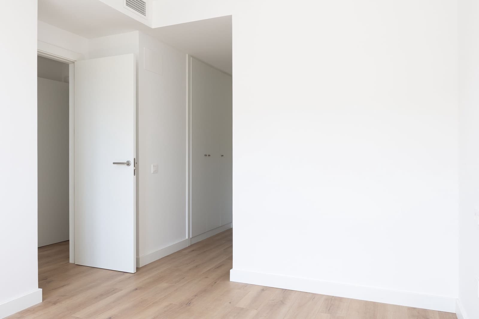 2 soveværelse Lejlighed til salg i Malaga by med swimmingpool - € 669.000 (Ref: 9883749)