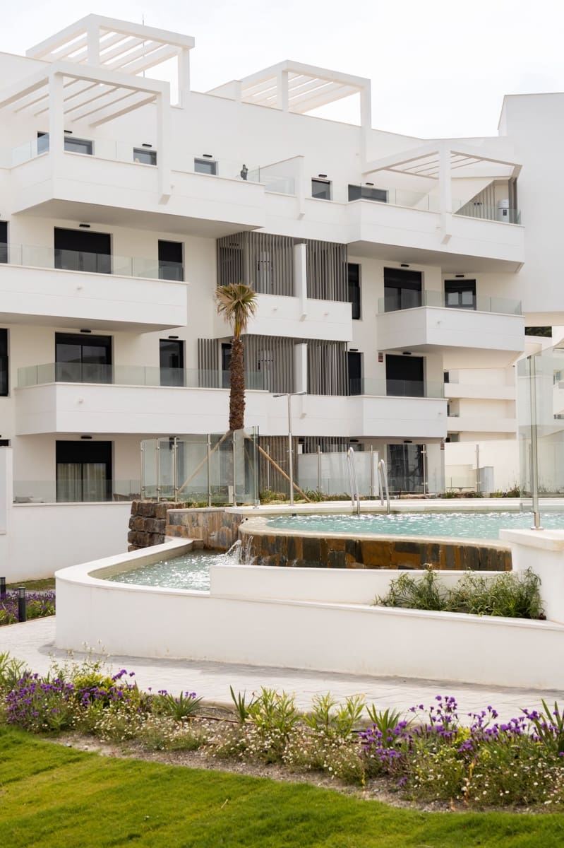 2 soveværelse Lejlighed til salg i Malaga by med swimmingpool - € 669.000 (Ref: 9883749)