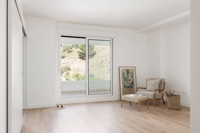 2 soveværelse Lejlighed til salg i Colinas del Limonar, Málaga by med swimmingpool - € 669.000 (Ref: 9883749)