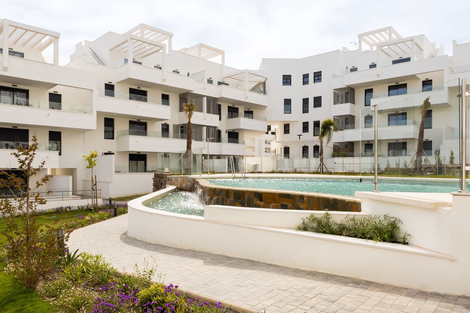 2 soveværelse Lejlighed til salg i Malaga by med swimmingpool - € 669.000 (Ref: 9883749)