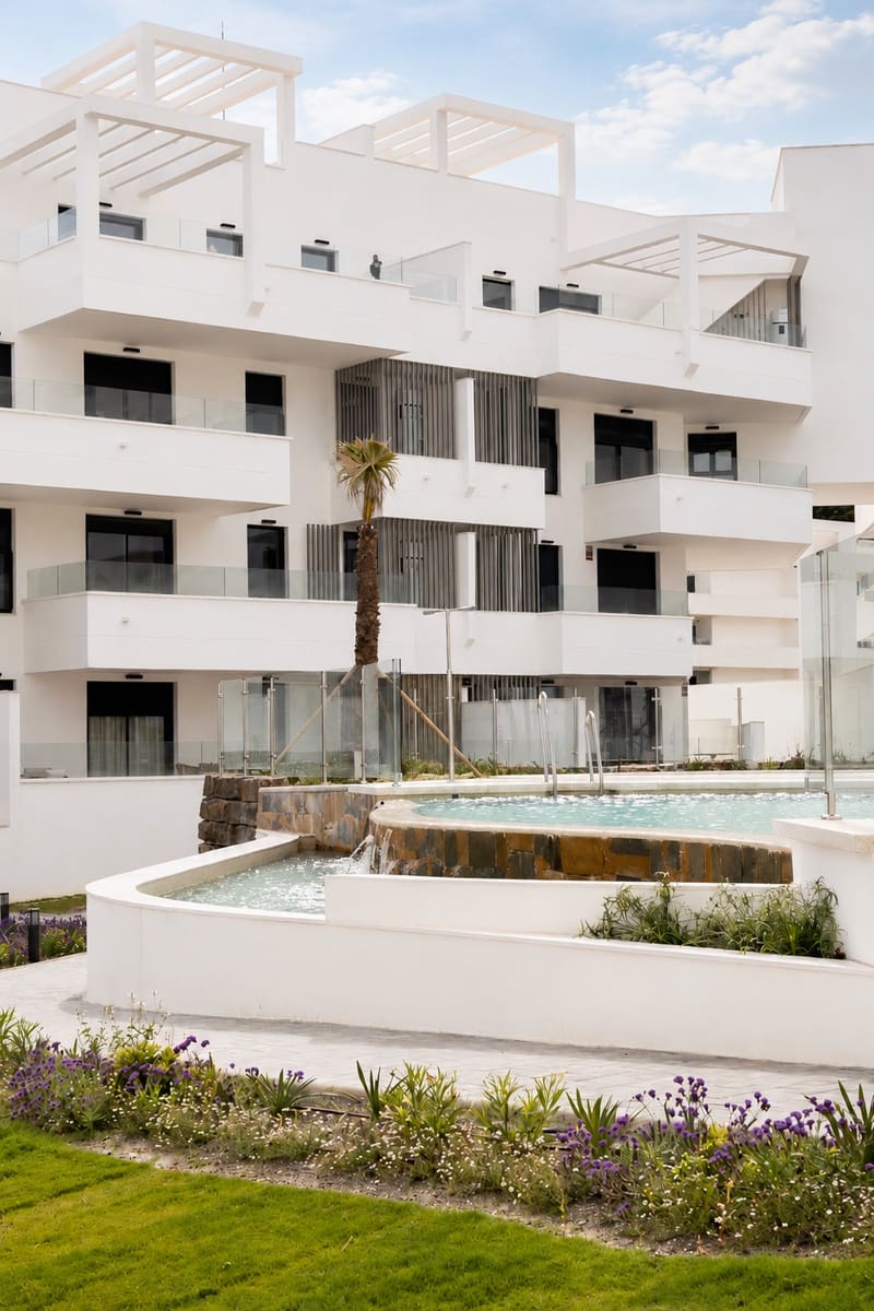 2 soverom Leilighet til salgs i Malaga by med svømmebasseng - € 669 000 (Ref: 9883749)