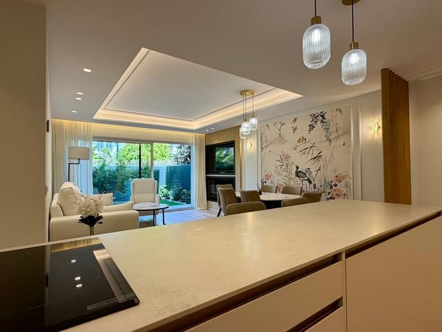 2 quarto Apartamento para venda em Nueva Alcántara, Marbella - 699 000 € (Ref: 9889283)