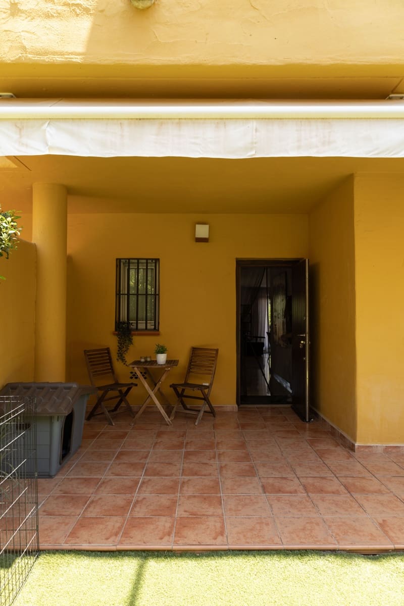3 sypialnia Dom na sprzedaż w Marbella z basenem - 785 000 € (Ref: 9889367)