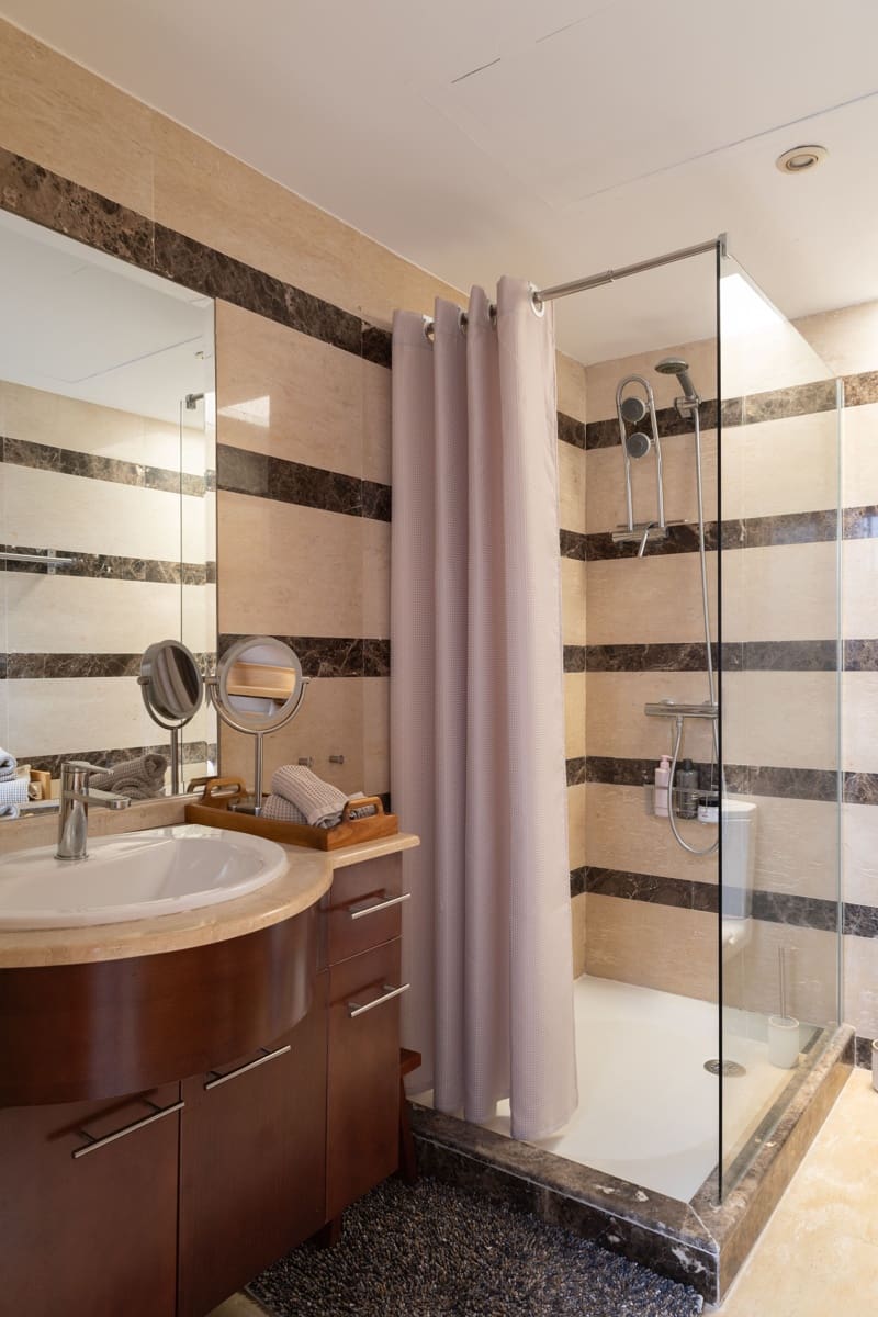 3 sypialnia Dom na sprzedaż w Marbella z basenem - 785 000 € (Ref: 9889367)