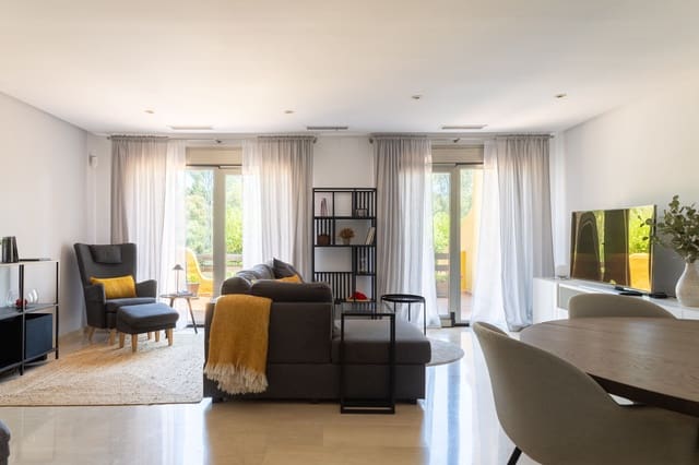 3 sypialnia Dom na sprzedaż w Nagüeles Alto, Marbella z basenem - 785 000 € (Ref: 9889367)