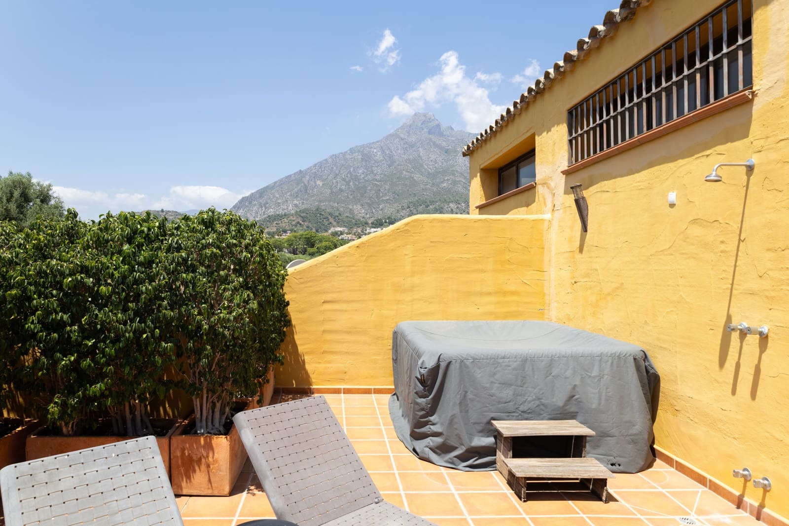3 sypialnia Dom na sprzedaż w Marbella z basenem - 785 000 € (Ref: 9889367)