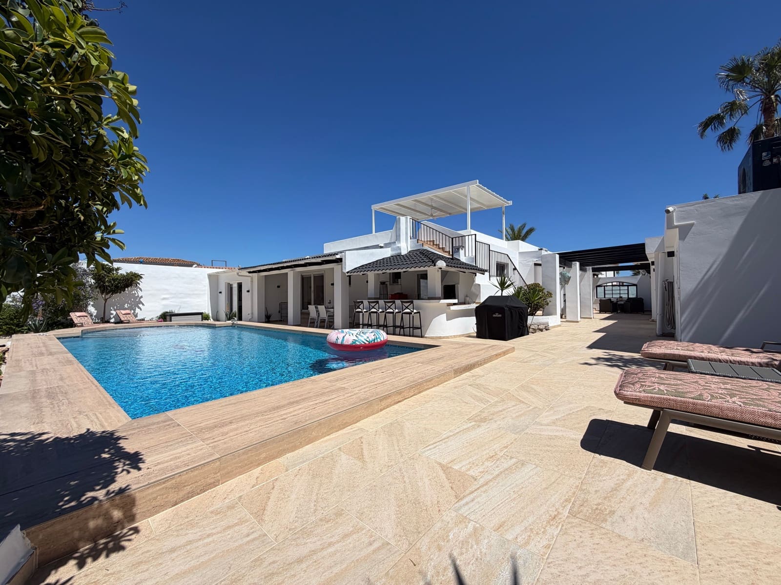 Chalet de 4 habitaciones en Benalmádena en venta - 1.190.000 € (Ref: 9889521)