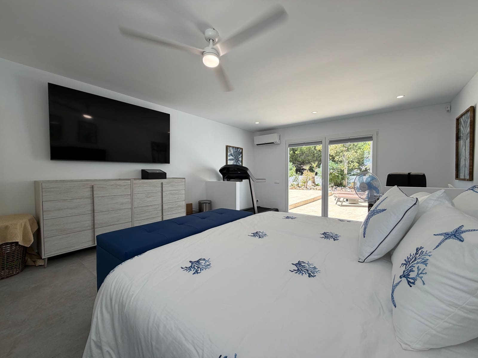 Chalet de 4 habitaciones en Benalmádena en venta - 1.190.000 € (Ref: 9889521)