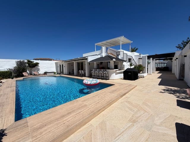 4 sypialnia Willa na sprzedaż w La Capellanía - El Higuerón, Benalmádena - 1 190 000 € (Ref: 9889521)