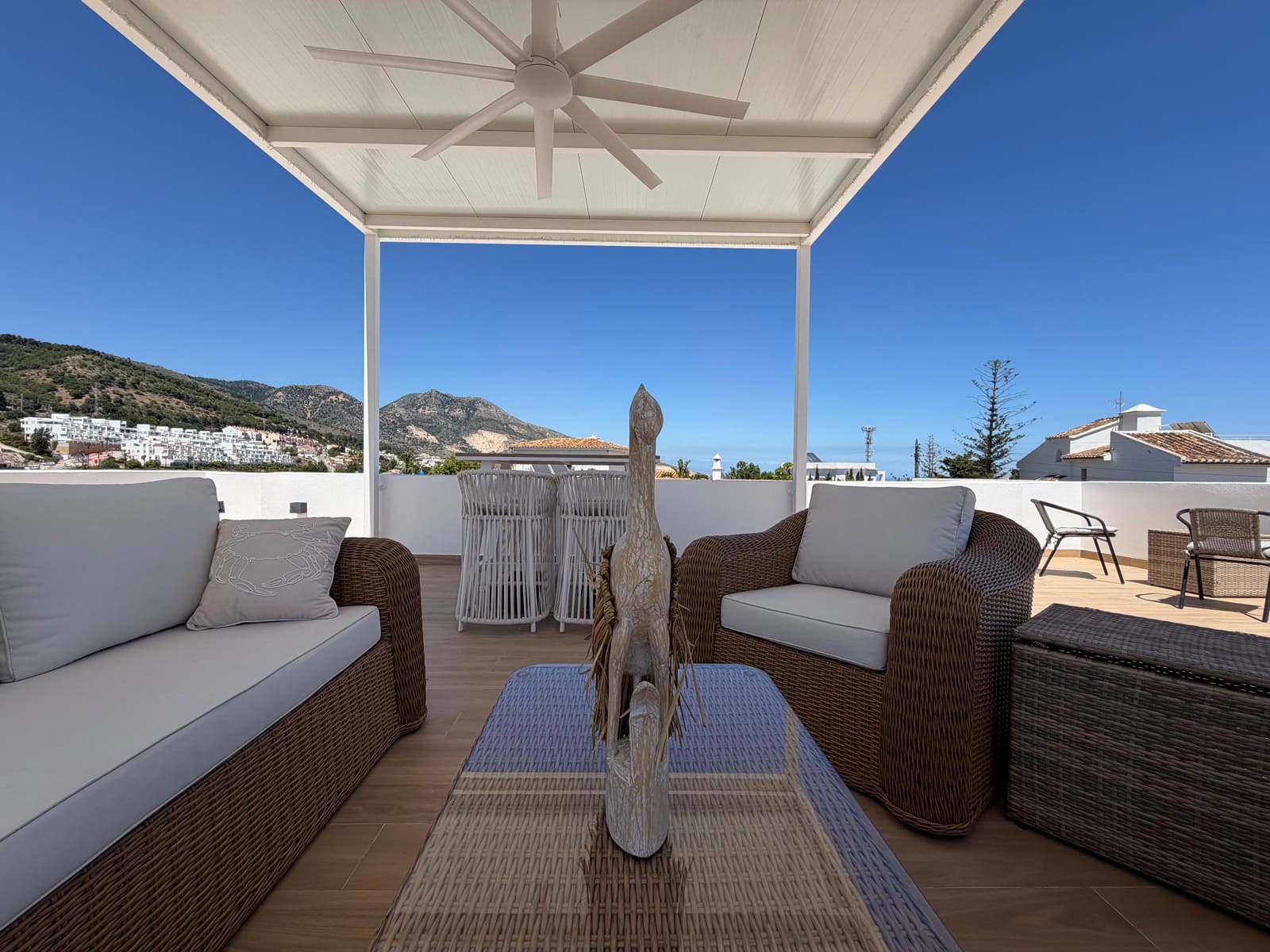 Chalet de 4 habitaciones en Benalmádena en venta - 1.190.000 € (Ref: 9889521)