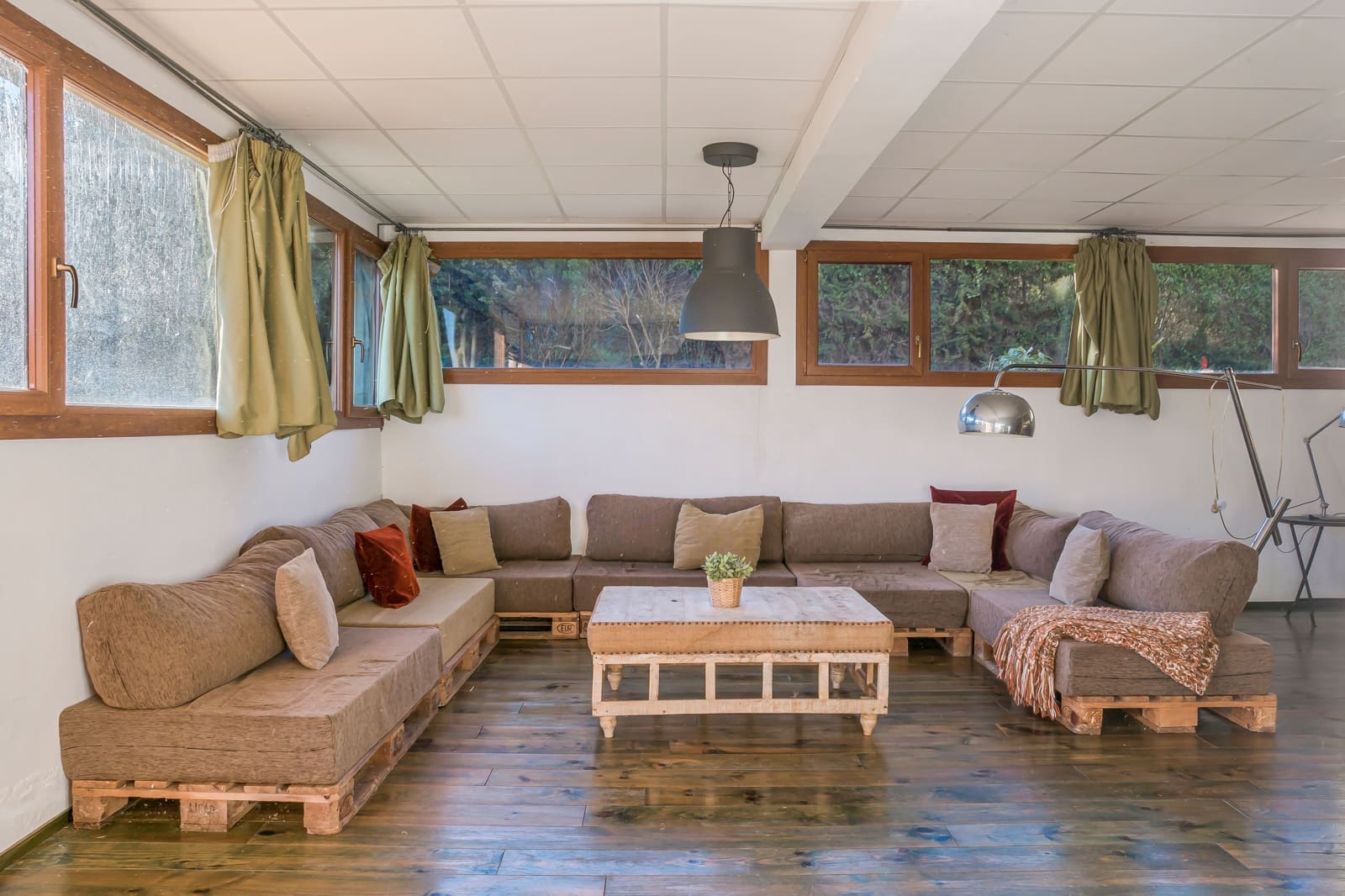 4 bedroom Villa for rent in Tarifa with pool garage - € 3,000 (Ref: 9892683)