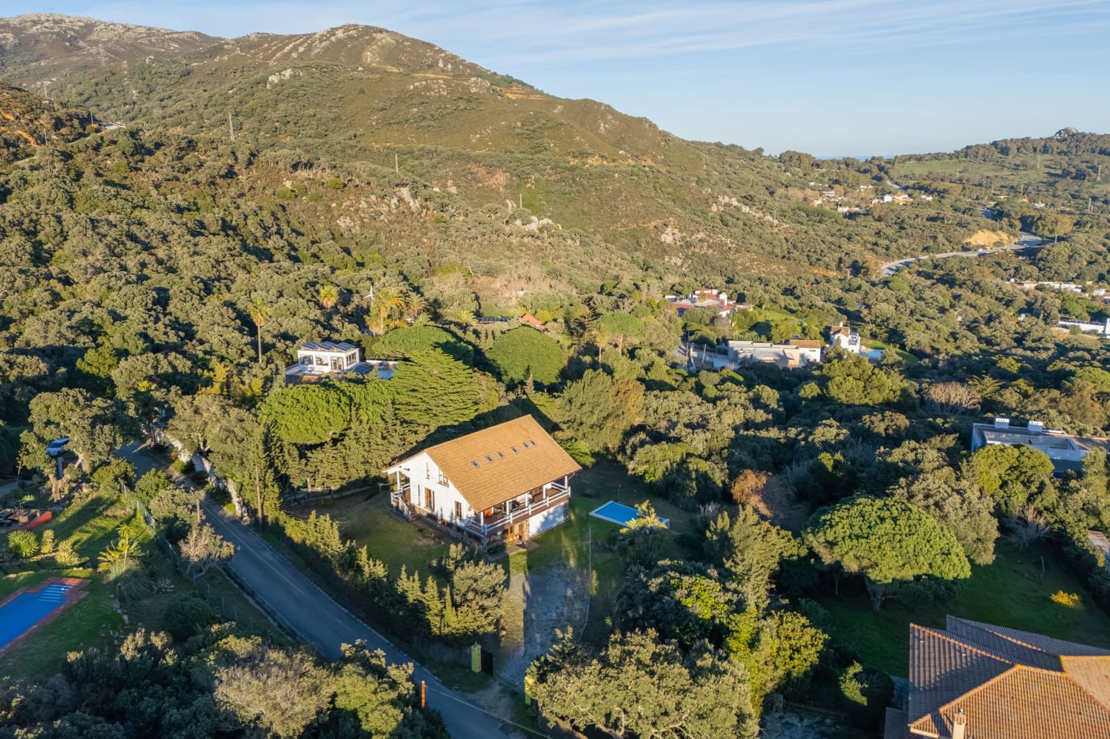 4 bedroom Villa for rent in Tarifa with pool garage - € 3,000 (Ref: 9892683)