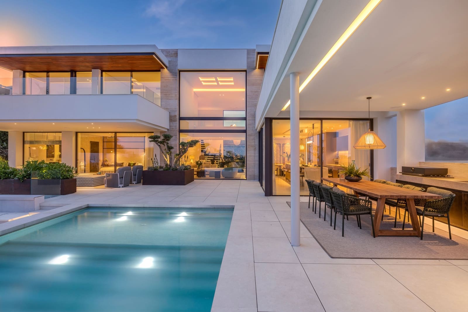 Chalet de 4 habitaciones en Casares en venta con piscina - 4.200.000 € (Ref: 9893079)