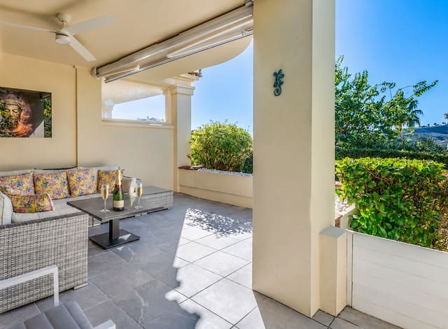 2 chambre Appartement à vendre à La Zagaleta - El Madroñal, Benahavís avec piscine - 595 000 € (Ref: 9895366)