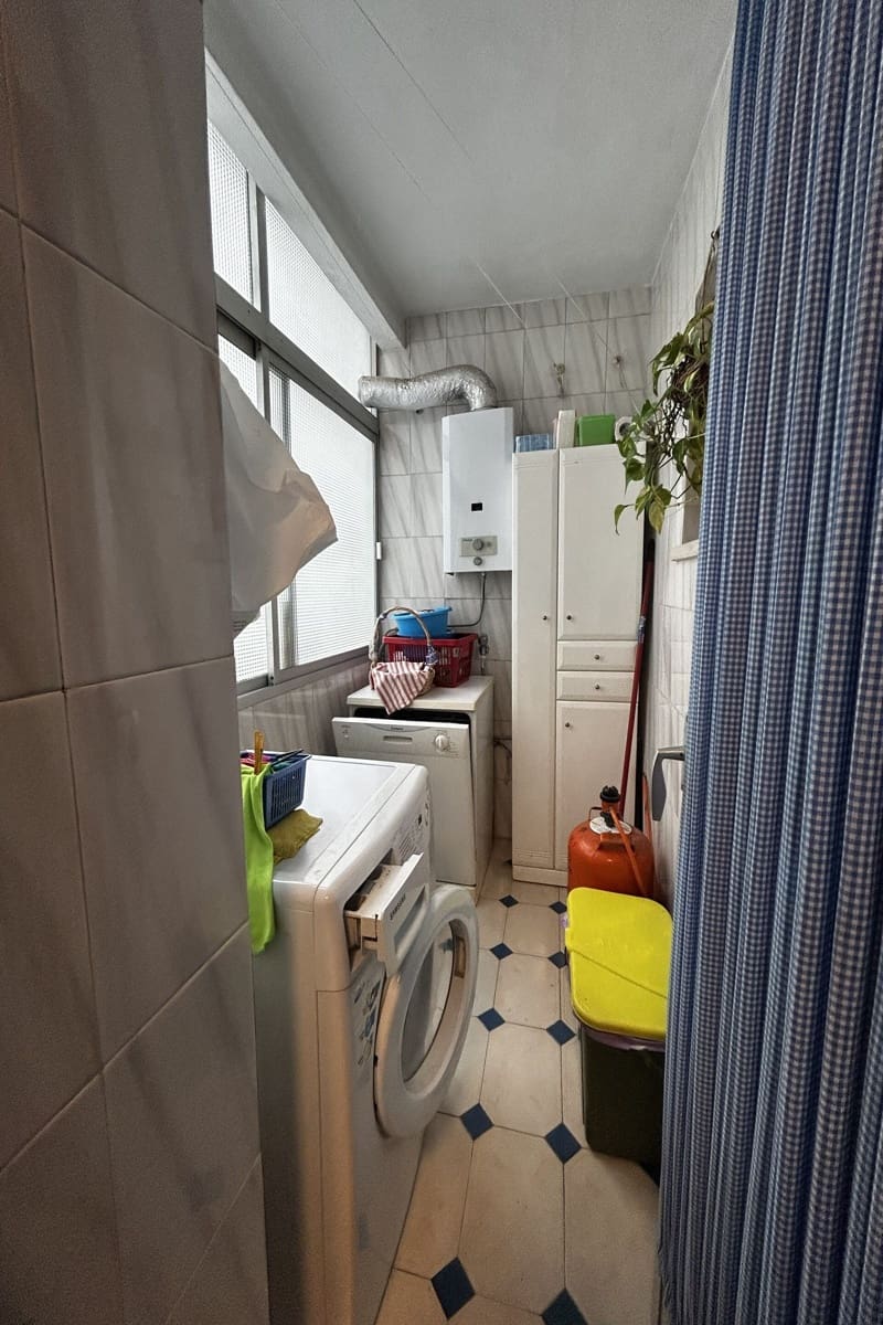 3 slaapkamer Appartement te koop in Fuengirola - € 295.000 (Ref: 9897401)