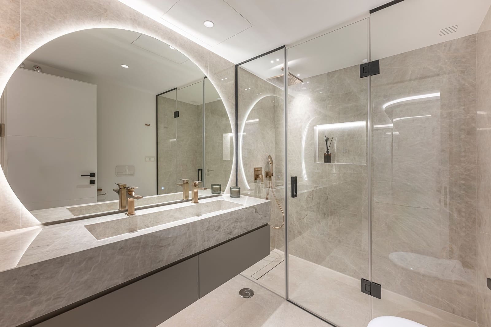 3 Zimmer Apartment zu verkaufen in New Golden Mile mit Pool - 1.895.000 € (Ref: 9905168)