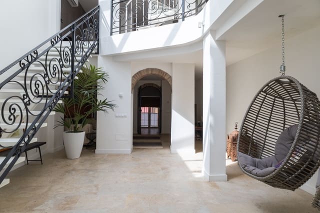 3 soveværelse Byhus til salg i La Goleta, Málaga by - € 1.700.000 (Ref: 9905170)