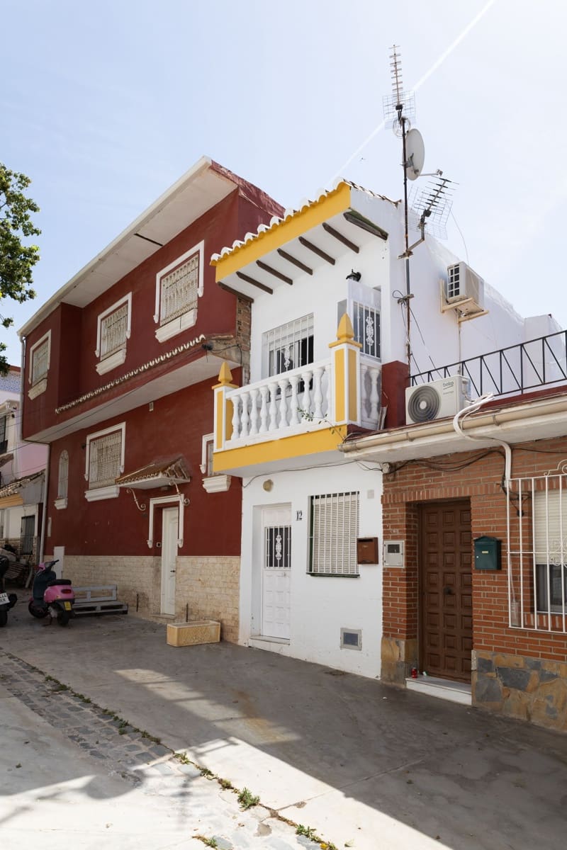 3 quarto Casa em Banda para venda em Malaga cidade - 330 000 € (Ref: 9906618)