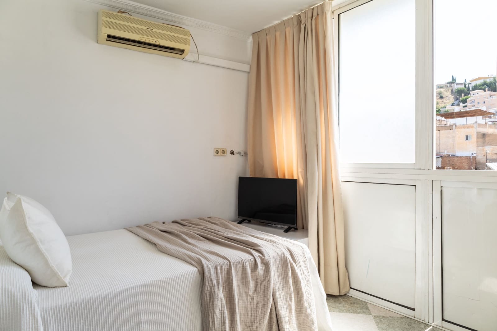 3 quarto Casa em Banda para venda em Malaga cidade - 330 000 € (Ref: 9906618)