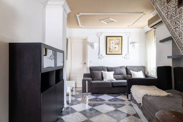 3 bedroom Townhouse for sale in El Palo, Málaga city - € 330,000 (Ref: 9906618)