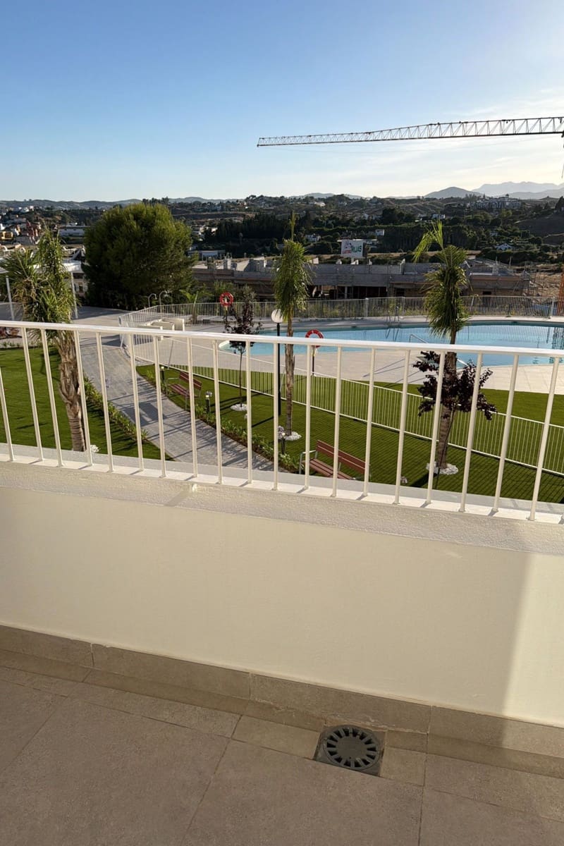 3 sypialnia Apartament do wynajęcia w Fuengirola z basenem garażem - 3 200 € (Ref: 9906863)