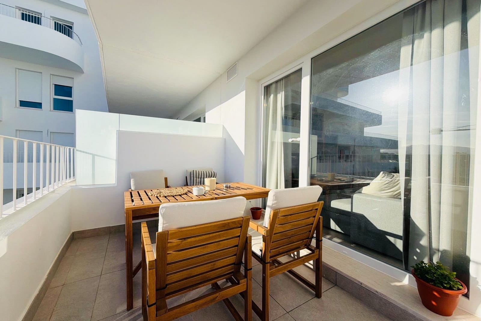 3 sypialnia Apartament do wynajęcia w Fuengirola z basenem garażem - 3 200 € (Ref: 9906863)