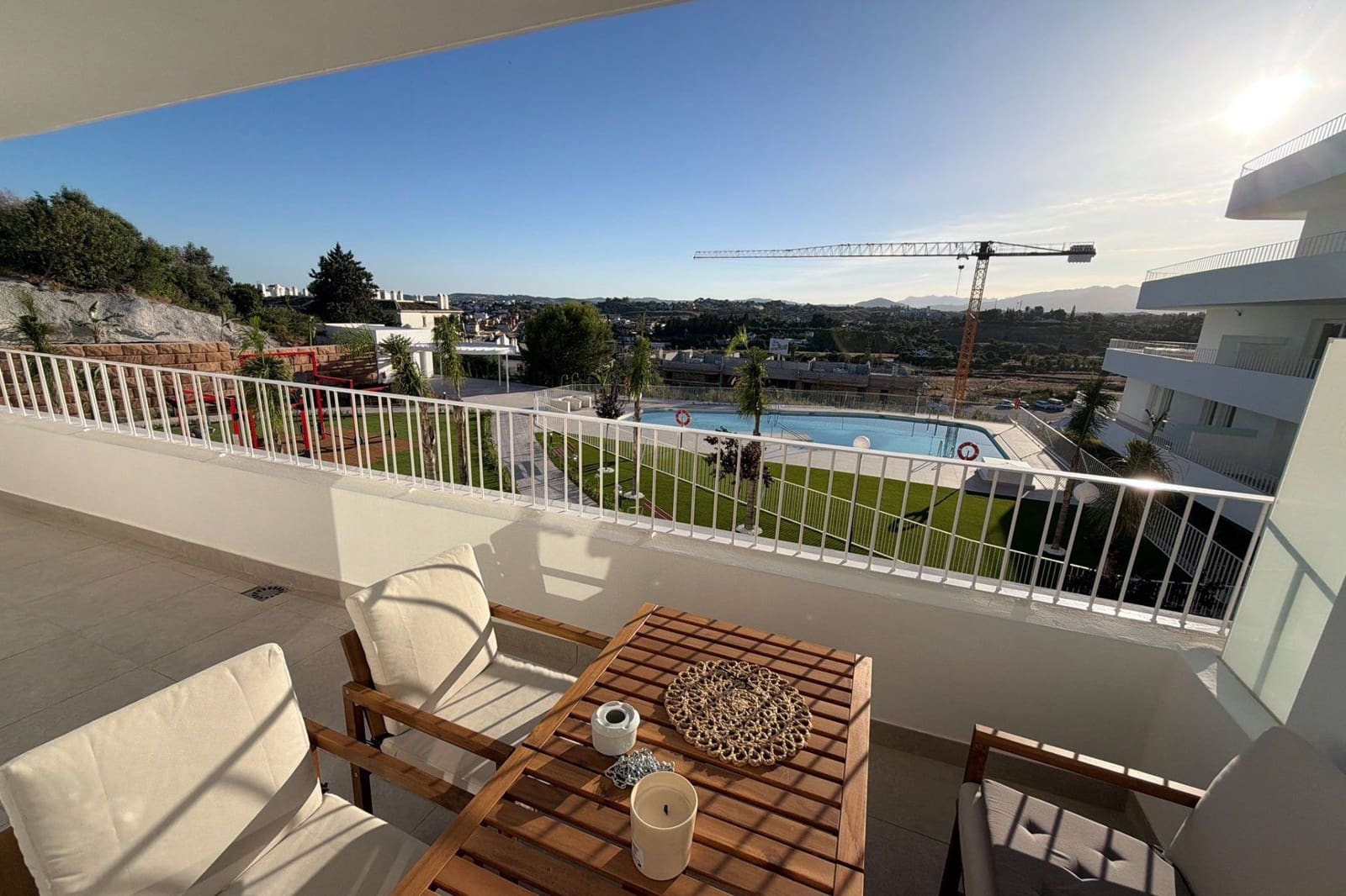 3 sypialnia Apartament do wynajęcia w Fuengirola z basenem garażem - 3 200 € (Ref: 9906863)