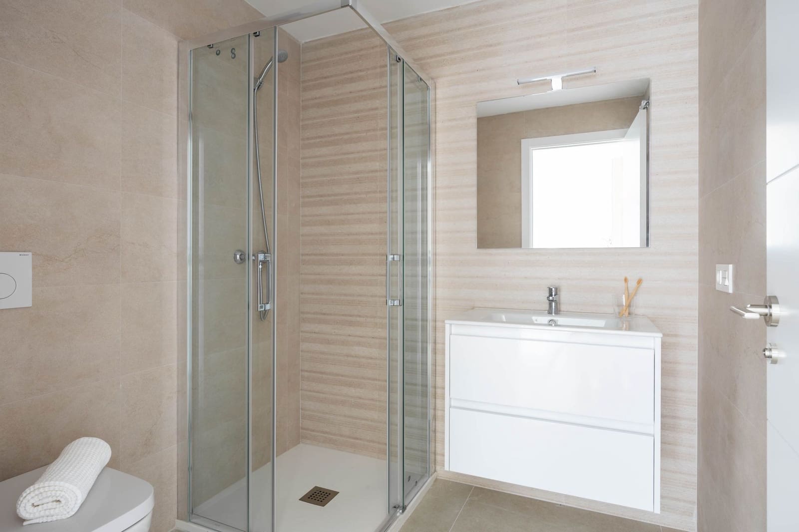 Apartamento para venda em Nerja com piscina - 524 000 € (Ref: 9909051)