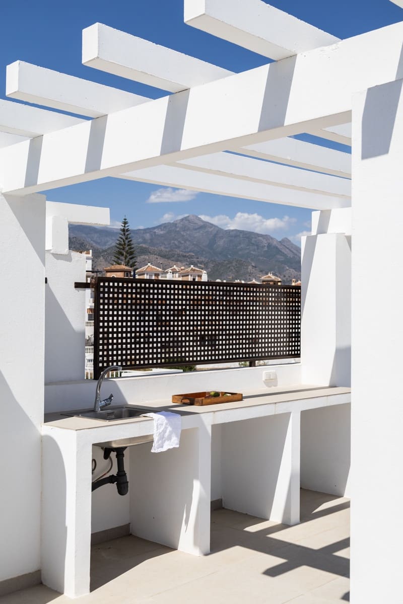 Apartamento para venda em Nerja com piscina - 524 000 € (Ref: 9909051)