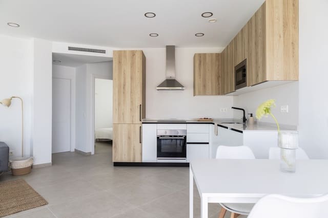 Apartamento para venda em Nerja com piscina - 524 000 € (Ref: 9909051)