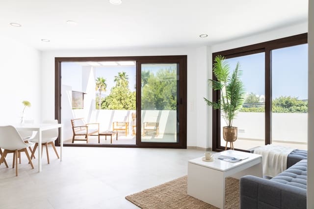 Apartamento para venda em Nerja com piscina - 524 000 € (Ref: 9909051)