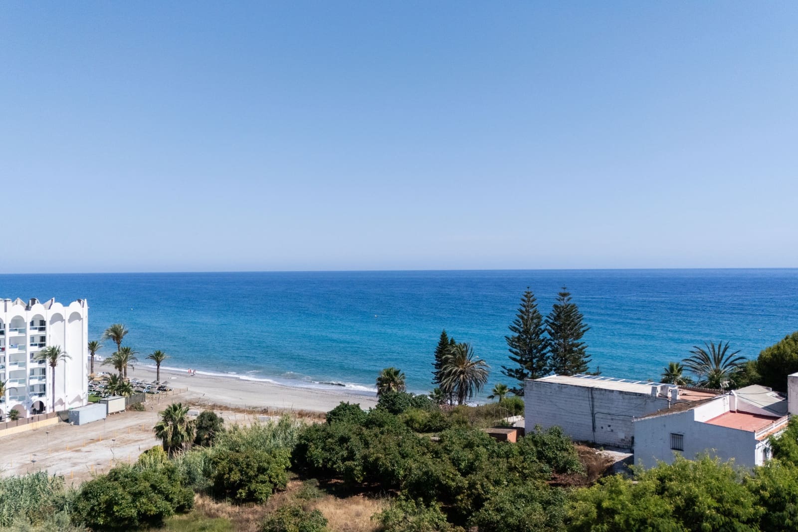 Apartamento para venda em Nerja com piscina - 524 000 € (Ref: 9909051)