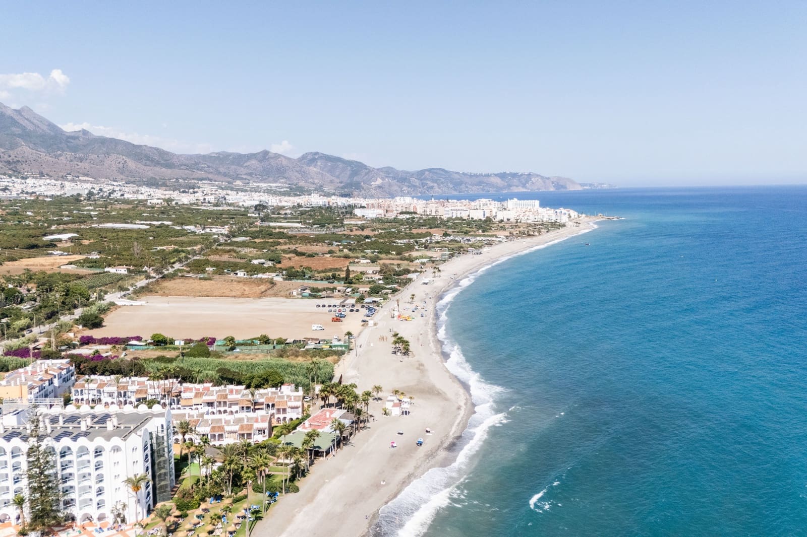 Apartamento para venda em Nerja com piscina - 524 000 € (Ref: 9909051)