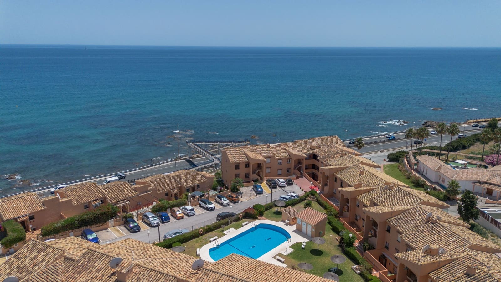 2 soverom Leilighet til salgs i Mijas Costa med svømmebasseng - € 279 000 (Ref: 9911949)