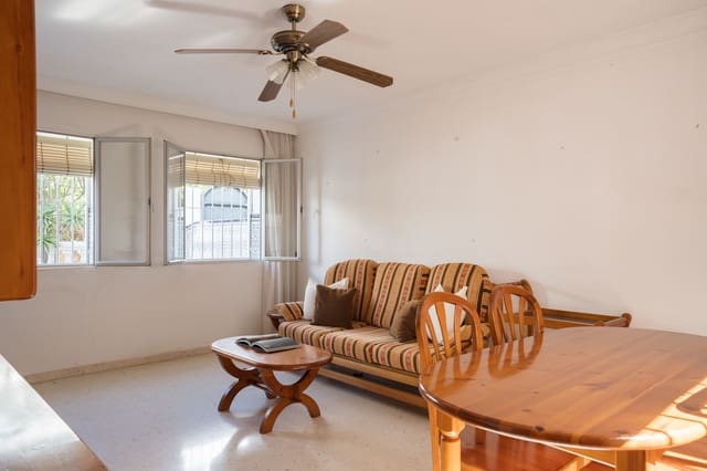3 soveværelse Byhus til salg i La Cala del Moral, Rincón de la Victoria med swimmingpool - € 650.000 (Ref: 9912296)