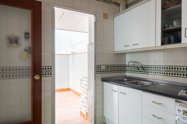 3 soveværelse Byhus til salg i La Cala del Moral, Rincón de la Victoria med swimmingpool - € 650.000 (Ref: 9912296)