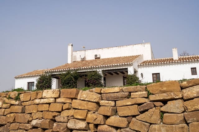 4 Zimmer Haus zu verkaufen in Villanueva de la Concepcion mit Pool - 1.500.000 € (Ref: 9915080)