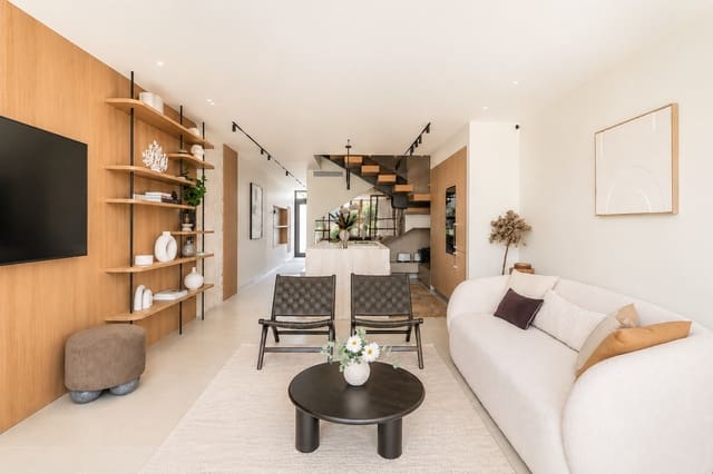 4 bedroom Townhouse for sale in Aloha Golf, Marbella with pool - € 1,575,000 (Ref: 9915324)