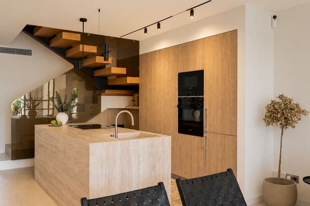 4 bedroom Townhouse for sale in Aloha Golf, Marbella with pool - € 1,575,000 (Ref: 9915324)