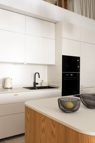 3 soveværelse Lejlighed til salg i Centro Historico, Málaga by - € 650.000 (Ref: 9917619)