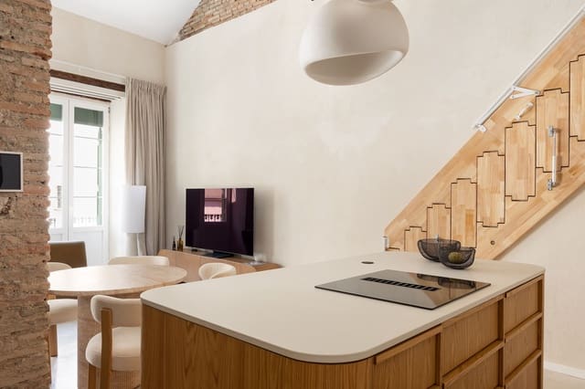 3 soveværelse Lejlighed til salg i Centro Historico, Málaga by - € 650.000 (Ref: 9917619)