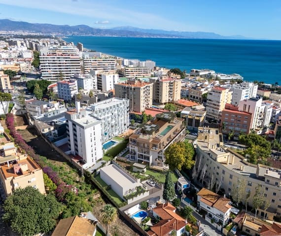 2 soveværelse Lejlighed til salg i Torremolinos med swimmingpool garage - € 527.000 (Ref: 9917636)