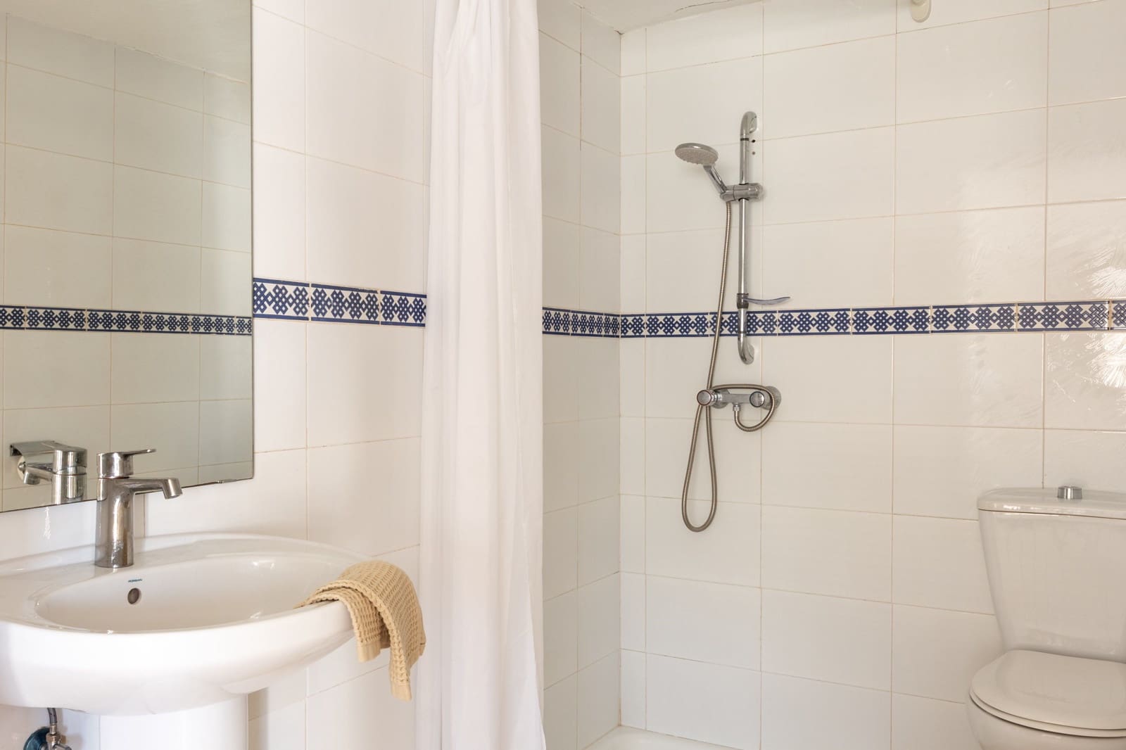 5 makuuhuone Omakotitalo myytävänä paikassa Mijas Costa mukana uima-altaan - 1 995 000 € (Ref: 9919078)