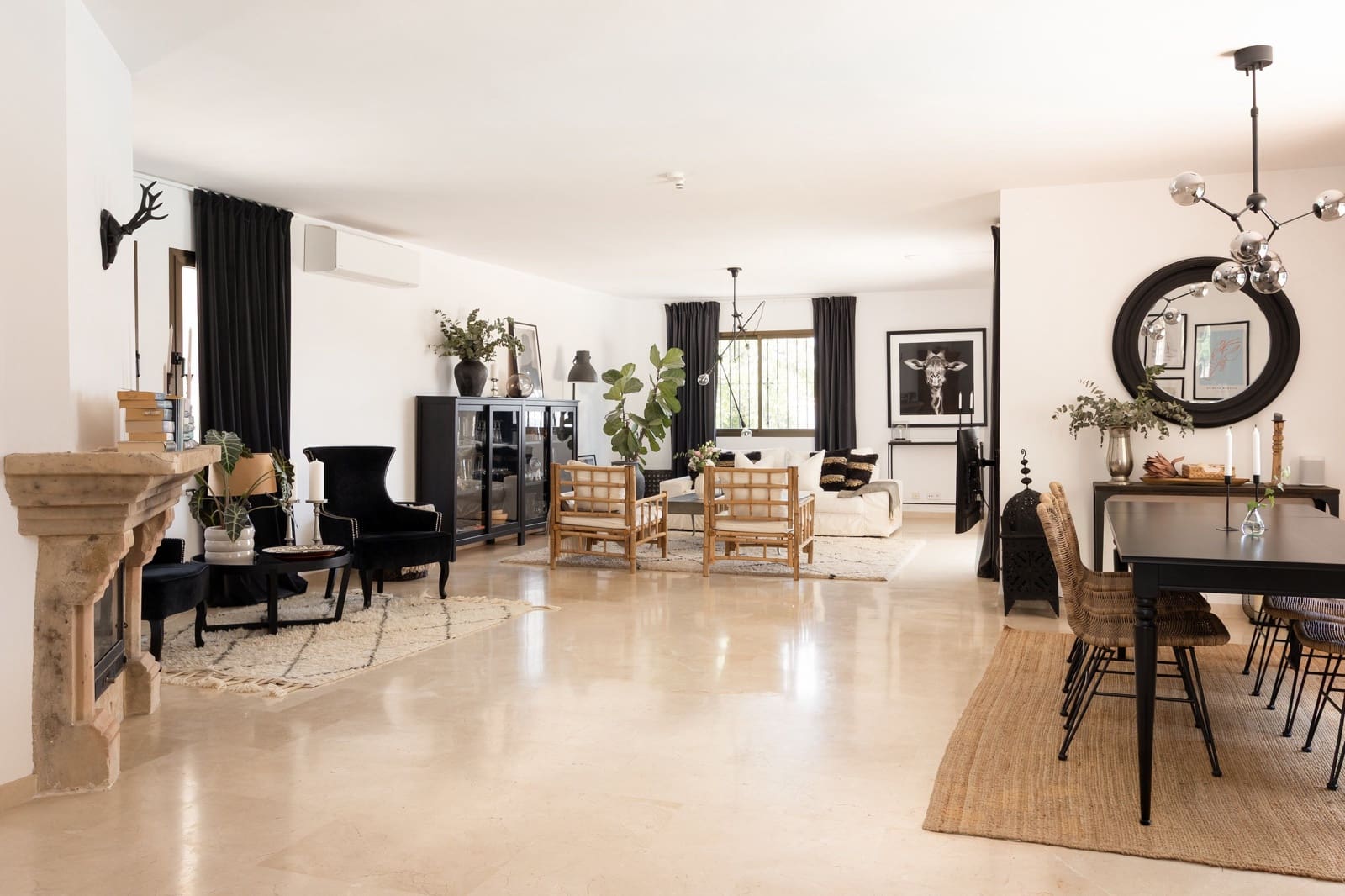 5 makuuhuone Omakotitalo myytävänä paikassa Mijas Costa mukana uima-altaan - 1 995 000 € (Ref: 9919078)