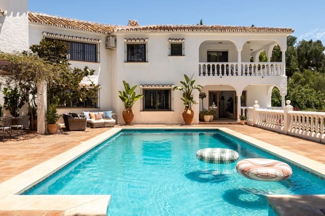 5 makuuhuone Omakotitalo myytävänä paikassa Mijas Costa, Mijas mukana uima-altaan - 1 995 000 € (Ref: 9919078)
