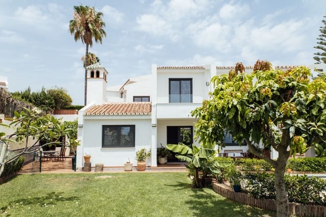 4 camera da letto Casa da affittare in Vélez-Málaga con piscina garage - 2.500 € (Rif: 9921559)