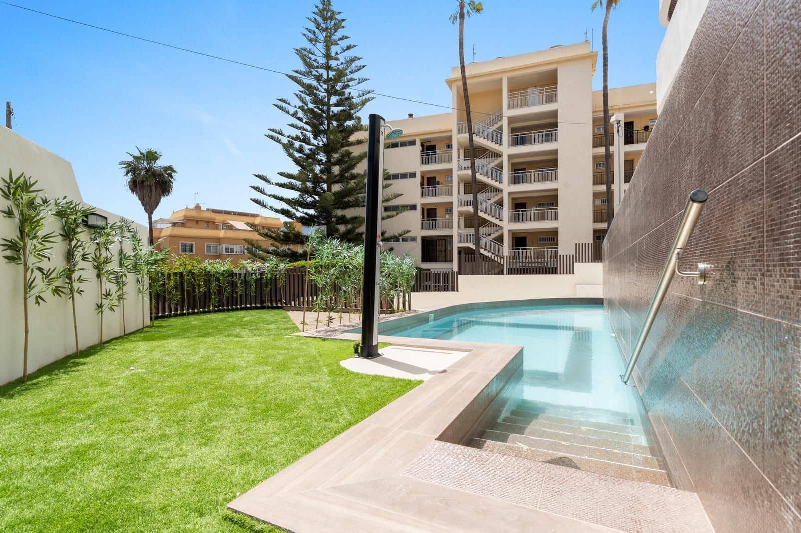 2 slaapkamer Appartement te koop in Benalmadena met zwembad - € 550.000 (Ref: 9921588)